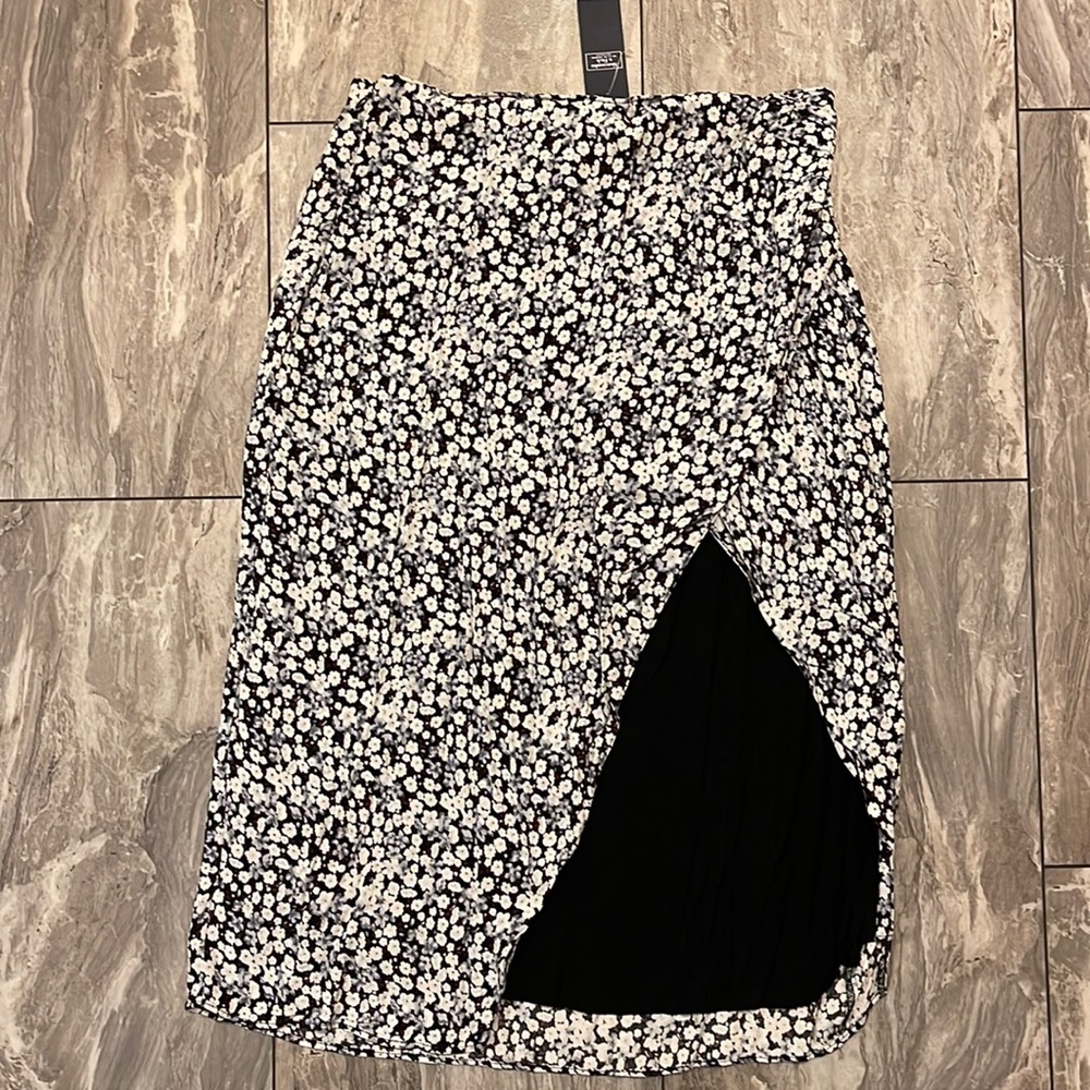 New MIDI Floral Skirt